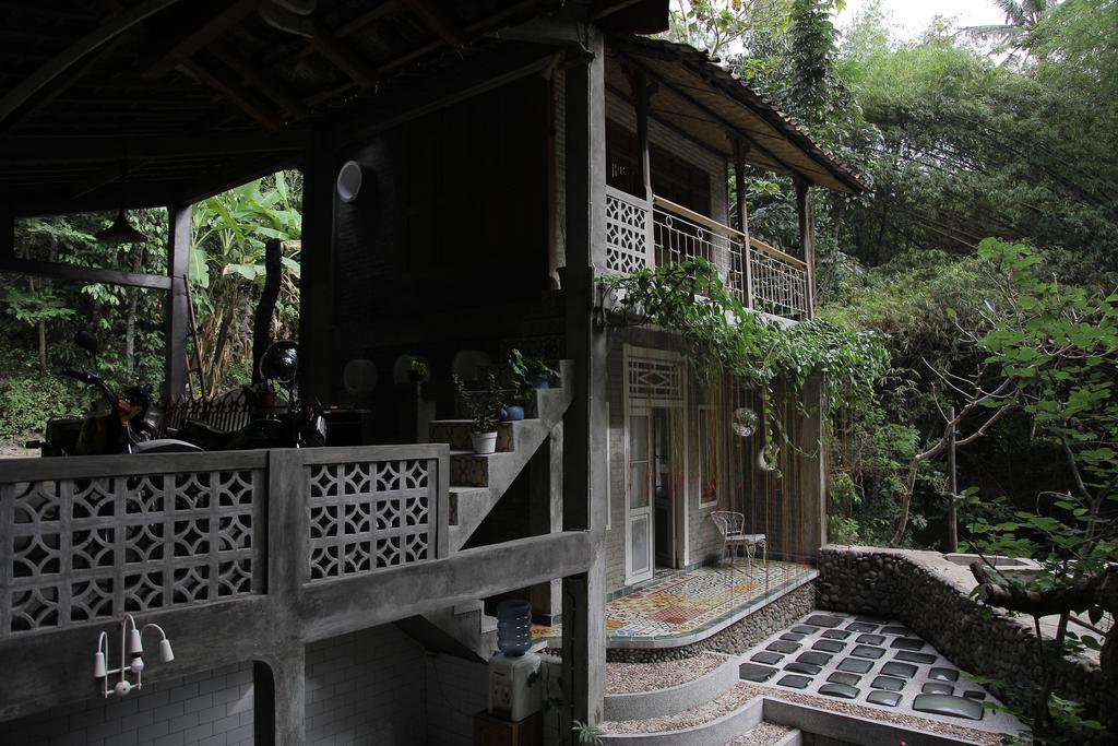 Rumah Senjakala Bantul Eksteriør bilde